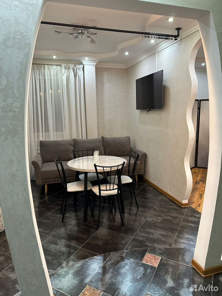 m. Filatov lug: Apartment, 2-rooms