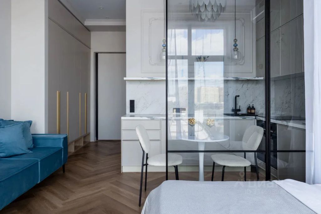 m. Zorge: Apartment, studio