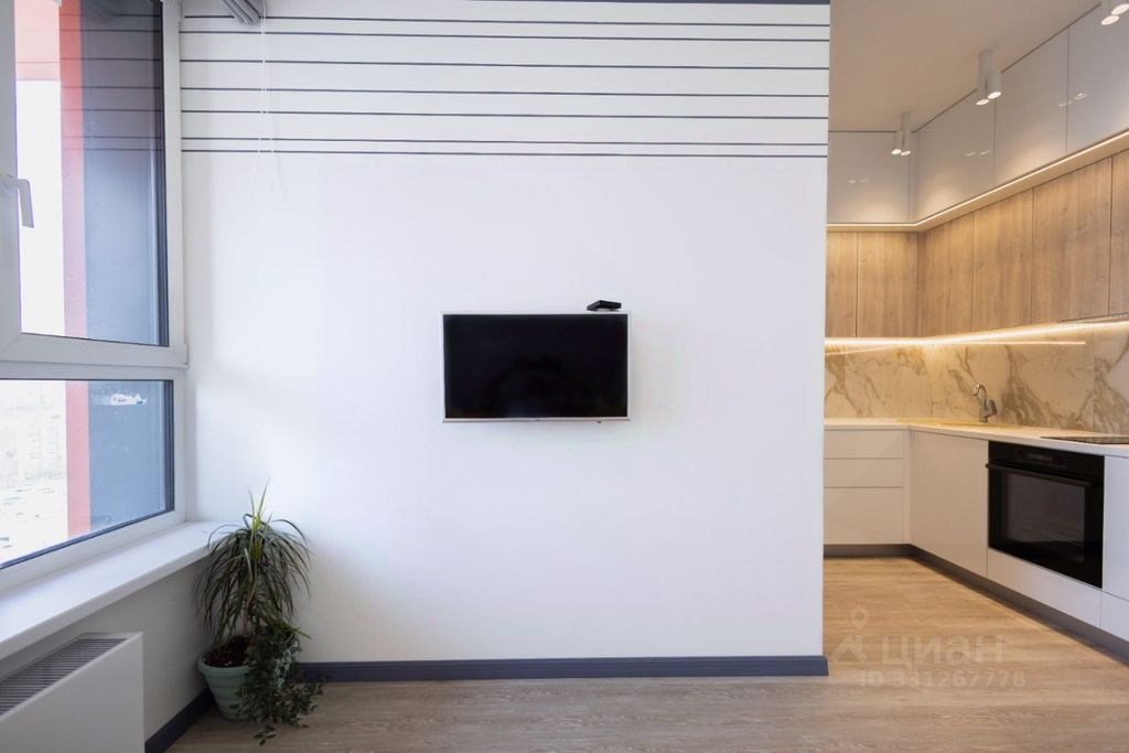m. Aminyevskaya: Apartment, studio