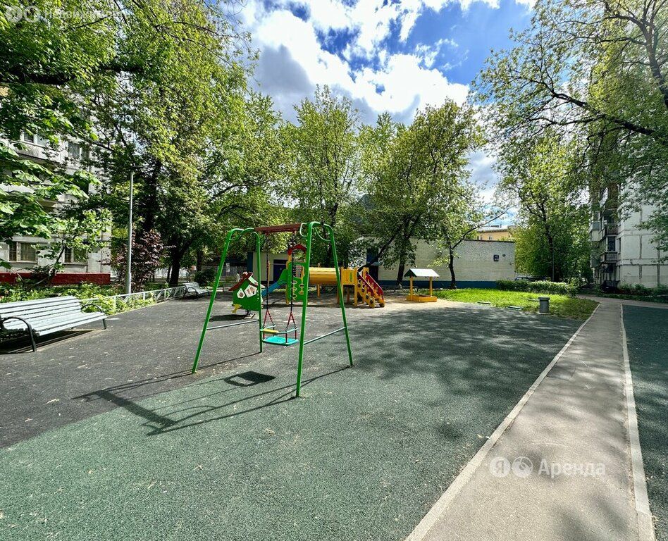 m. Oktyabrskoe pole: Apartment, 1-rooms