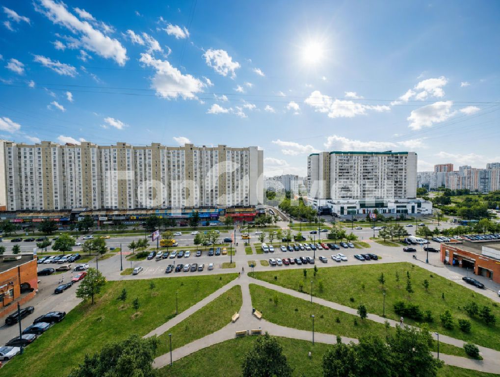 m. Bratislavskaya: Apartment, 3-rooms