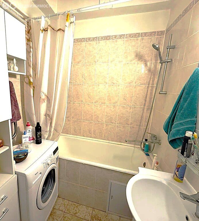 m. Barrikadnaya: Apartment, 2-rooms