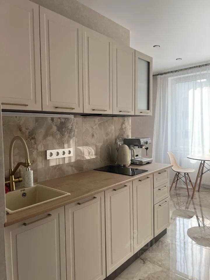 m. Anikeevka: Apartment, studio