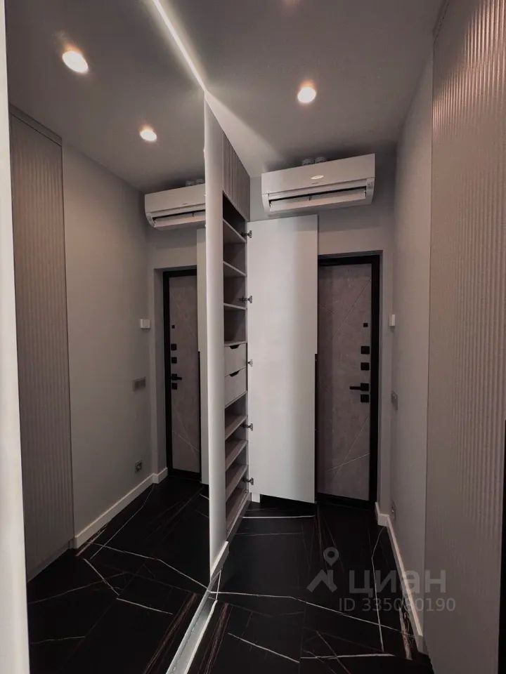 m. Zorge: Apartment, 3-rooms