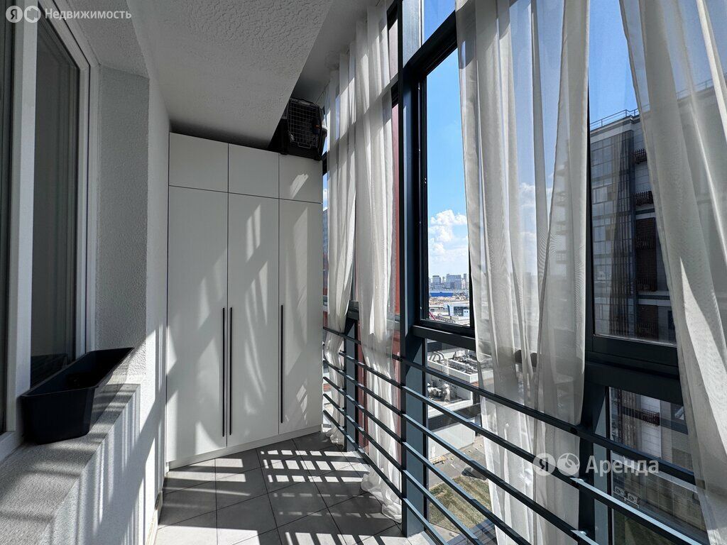 m. ZIL: Apartment, 1-rooms
