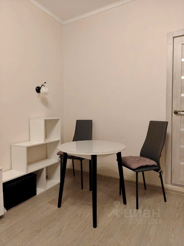 m. Krasnogorskaya: Apartment, studio