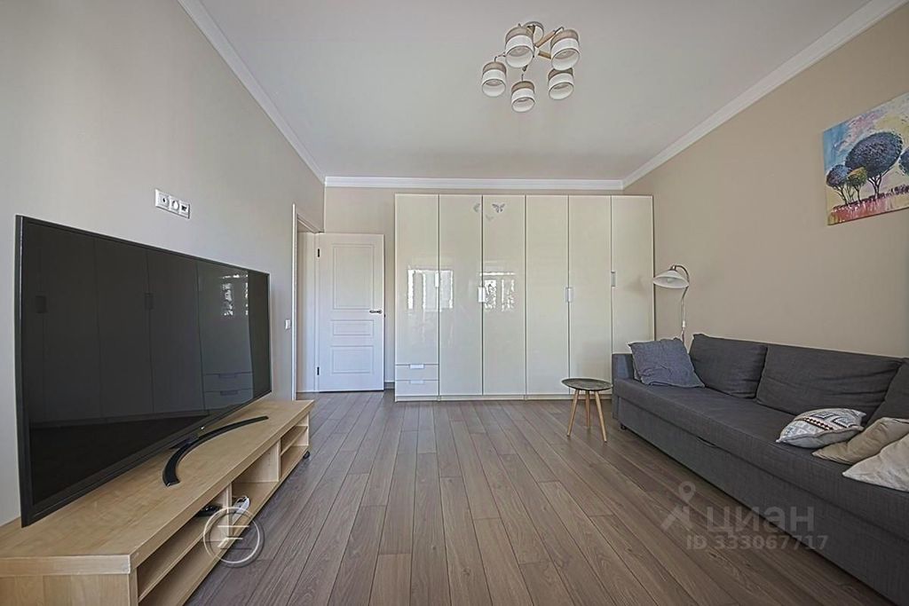 m. Tretyakovskaya: Apartment, 3-rooms