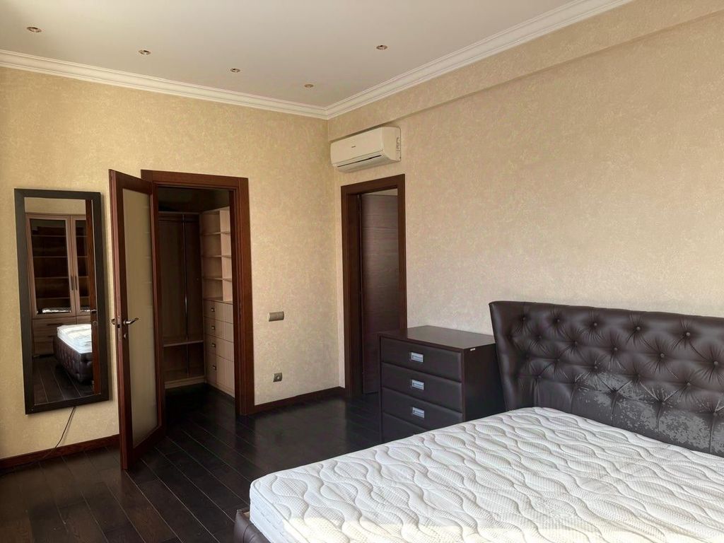 m. Kievskaya: Apartment, 2-rooms