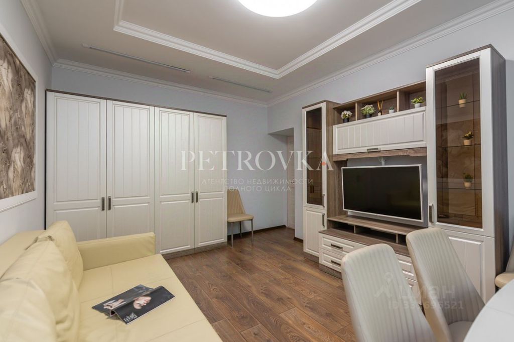 m. Tverskaya: Apartment, 2-rooms
