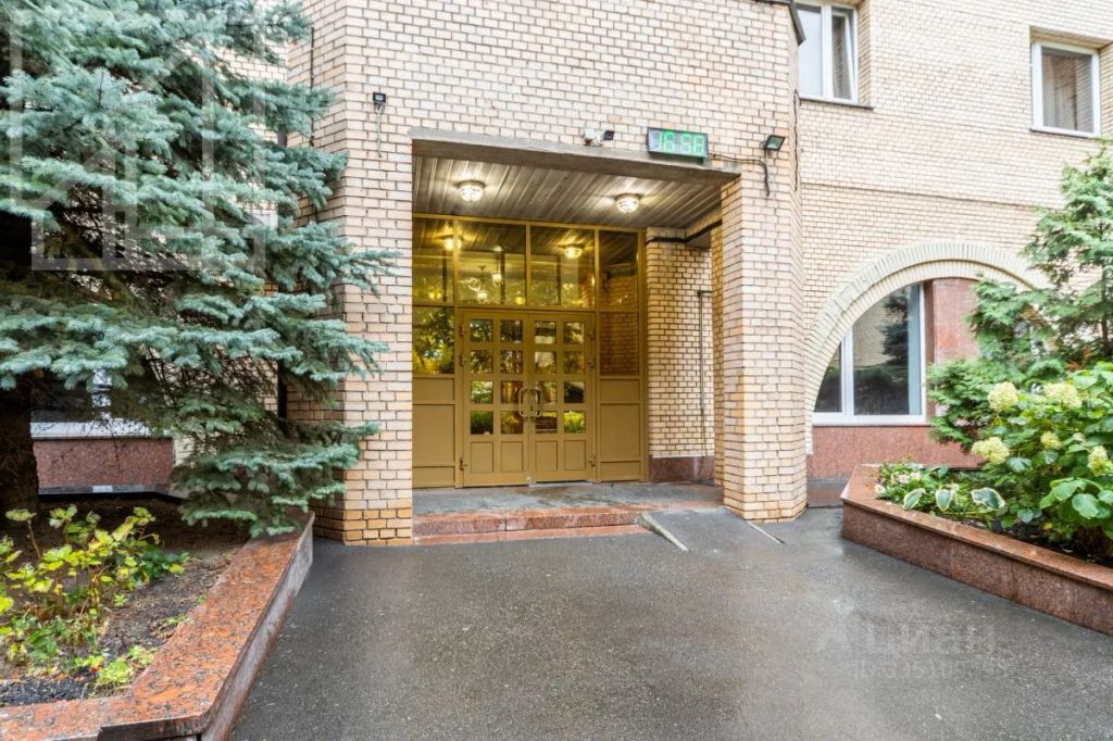 m. Pushkinskaya: Apartment, 3-rooms