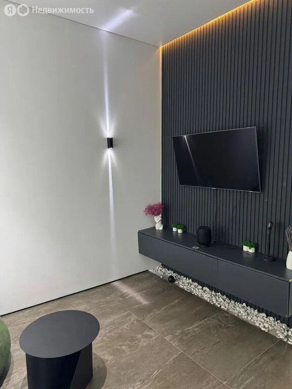 m. Trikotazhnaya: Apartment, 2-rooms