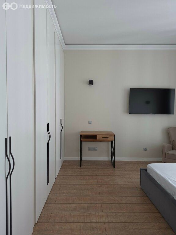 m. Narodnoe Opolchenie: Apartment, 2-rooms