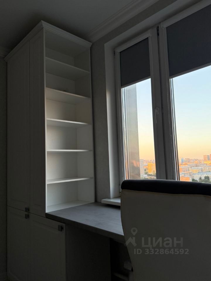 m. ZIL: Apartment, 1-rooms