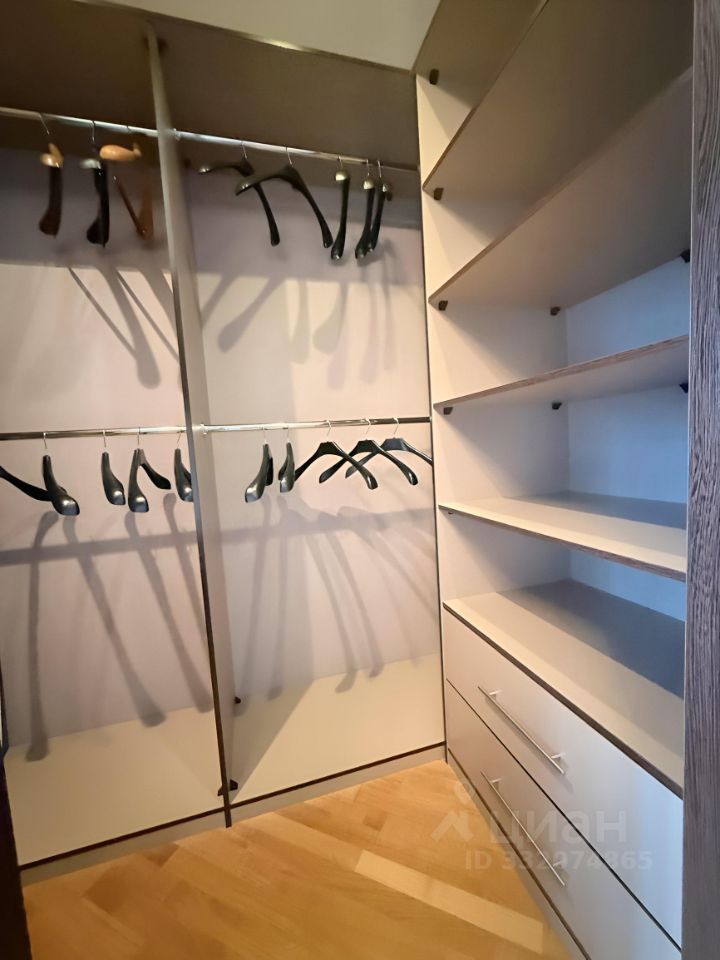 m. Zorge: Apartment, 3-rooms