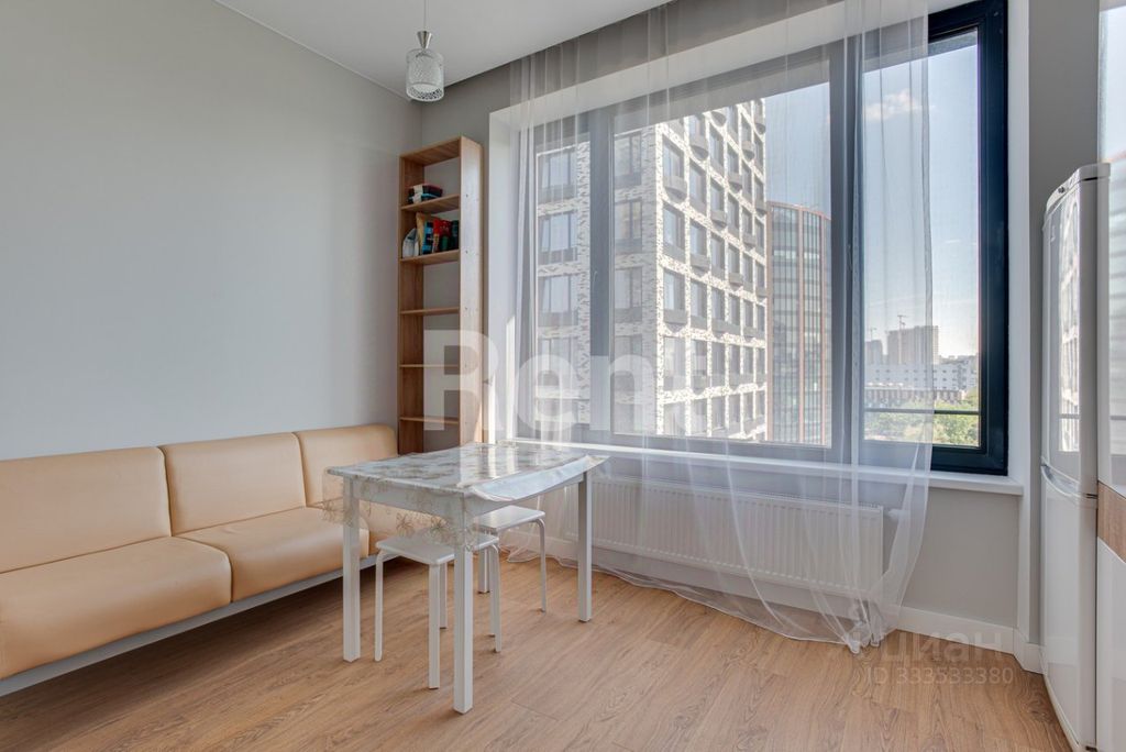 m. Verkhnie Kotly: Apartment, 2-rooms