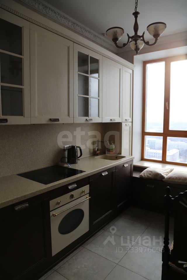 m. Narodnoe Opolchenie: Apartment, 2-rooms