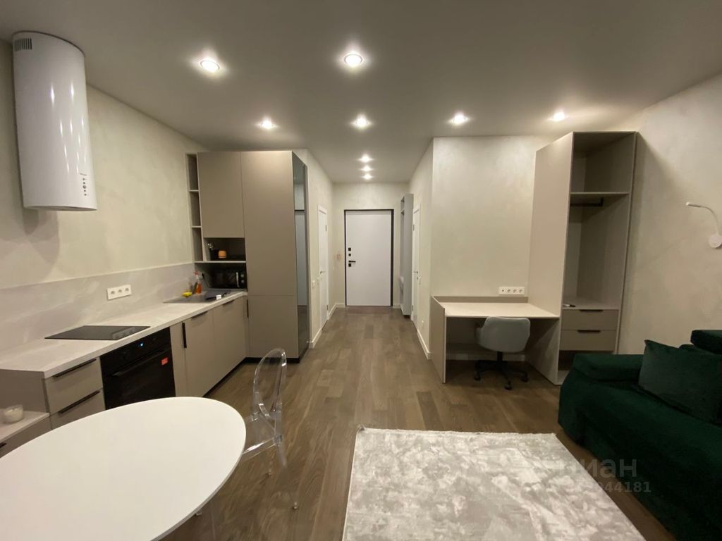 m. Moskva Tovarnaya: Apartment, studio