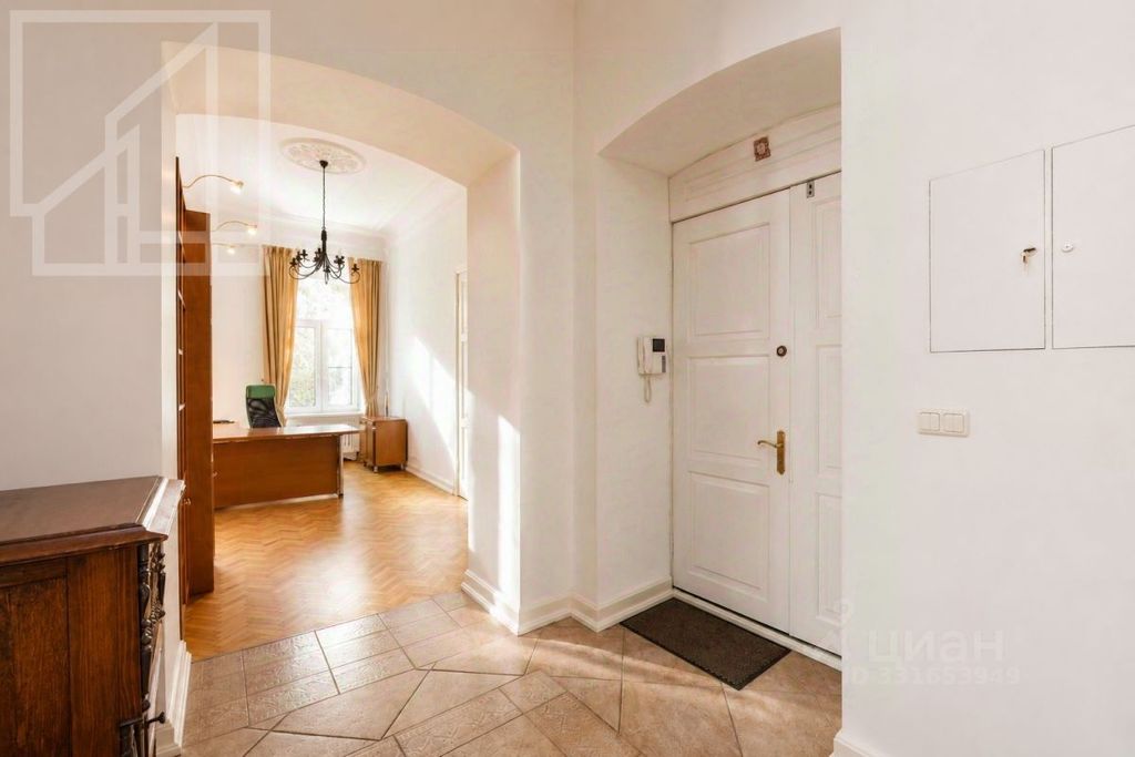 m. Kitay-gorod: Apartment, 4-rooms