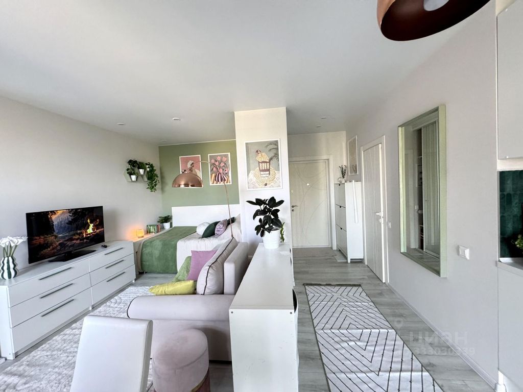 m. Opalikha: Apartment, studio
