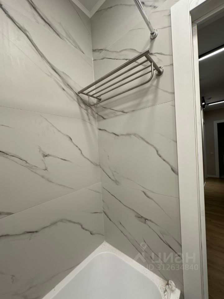 m. Strogino: Apartment, 2-rooms