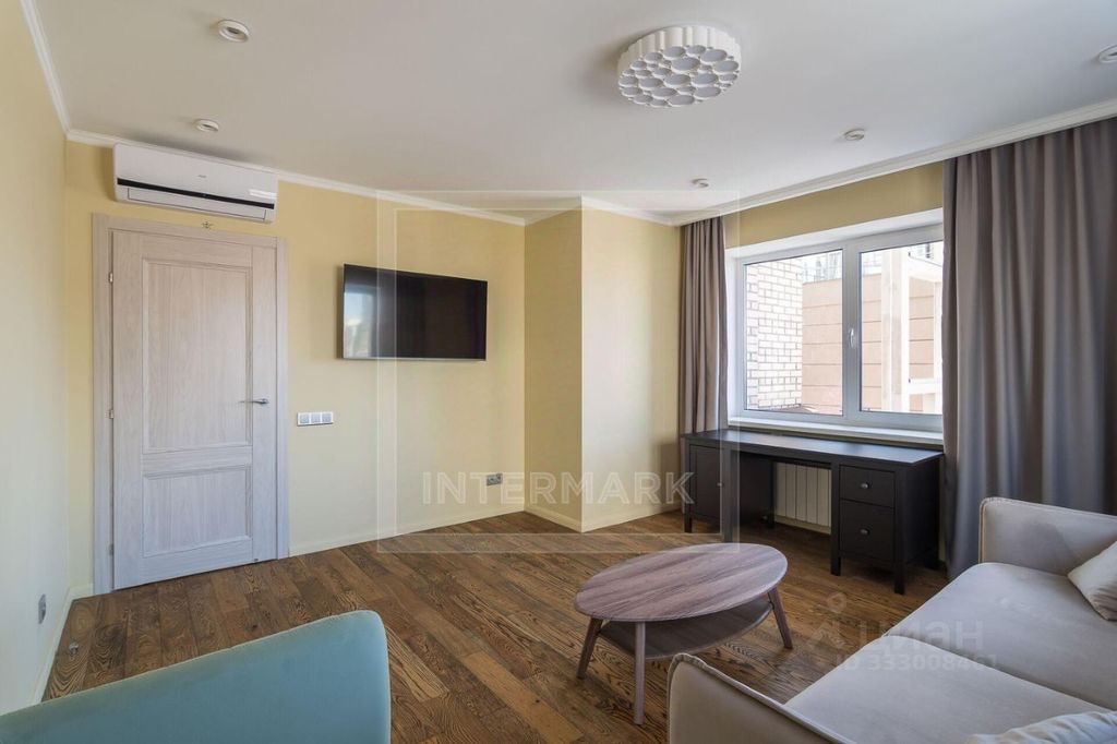 m. Mayakovskaya: Apartment, 2-rooms
