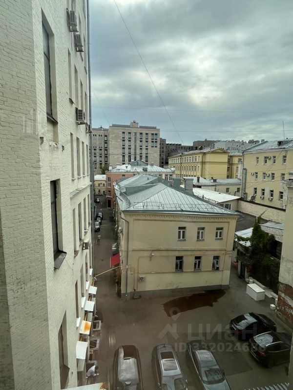 m. Trubnaya: Apartment, 4-rooms