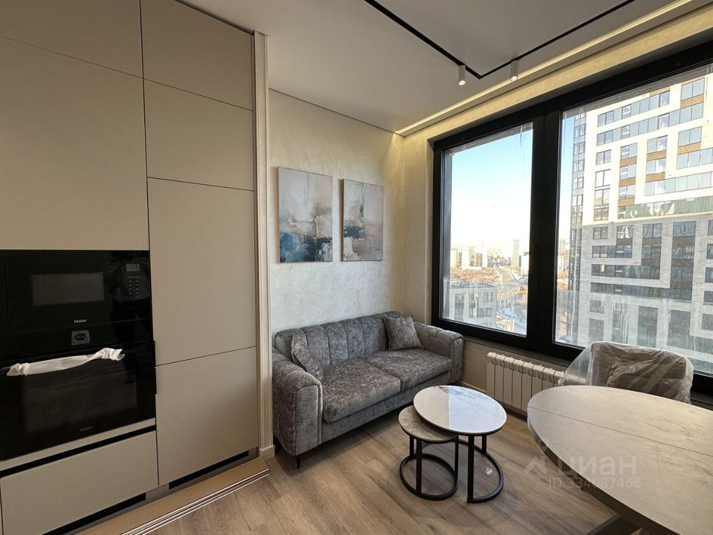 m. Aminyevskaya: Apartment, 3-rooms