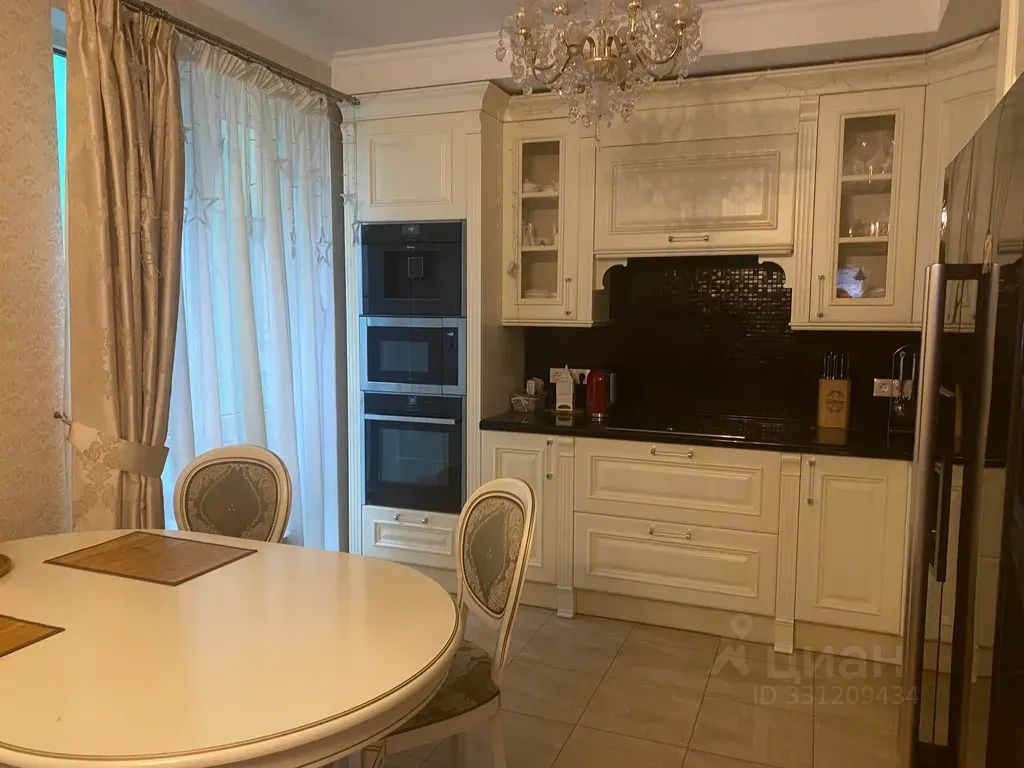 m. Saltykovskaya: Apartment, 2-rooms