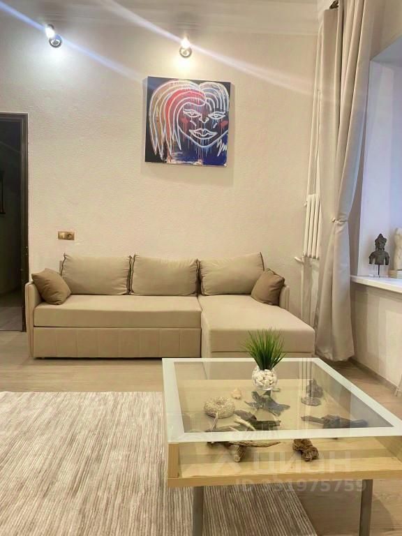 m. Kuznetsky most: Apartment, 1-rooms