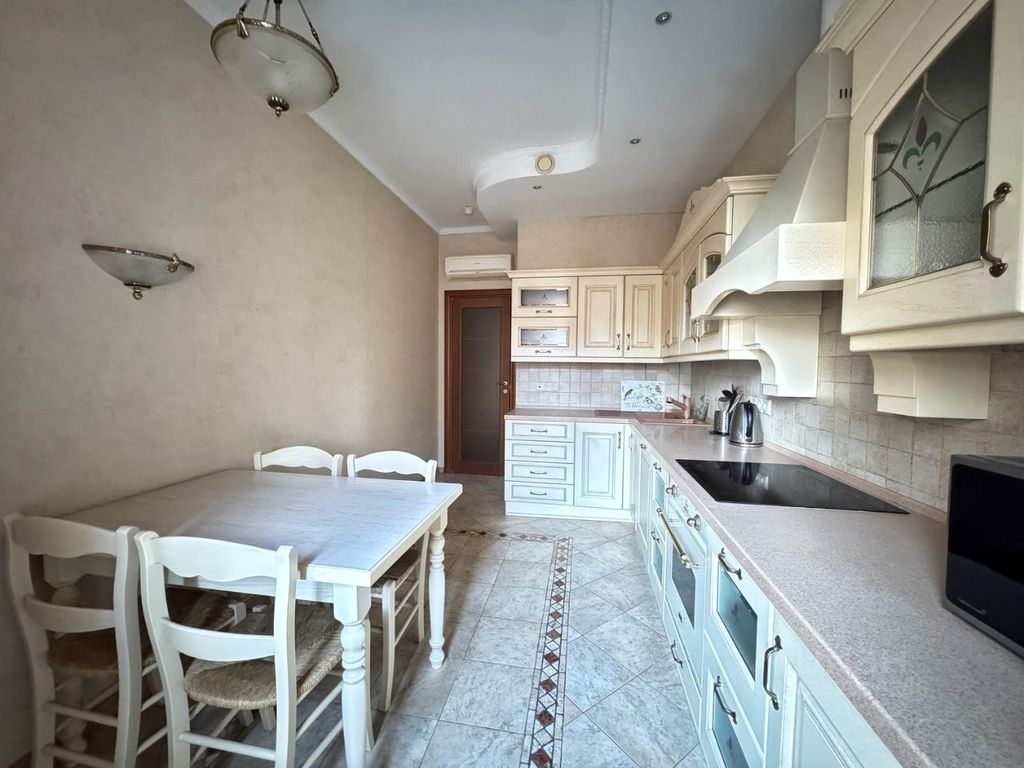 m. Novye Cheremushki: Apartment, 2-rooms