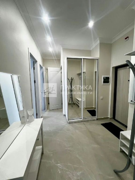 m. ZIL: Apartment, 2-rooms