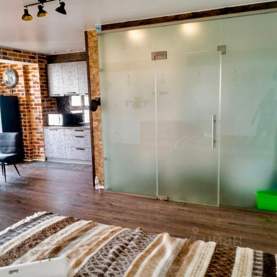 m. Narodnoe Opolchenie: Apartment, studio