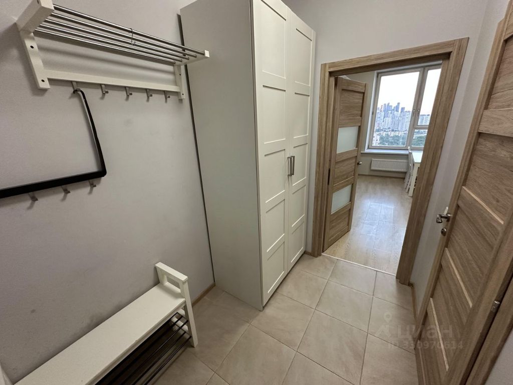 m. Narodnoe Opolchenie: Apartment, 2-rooms