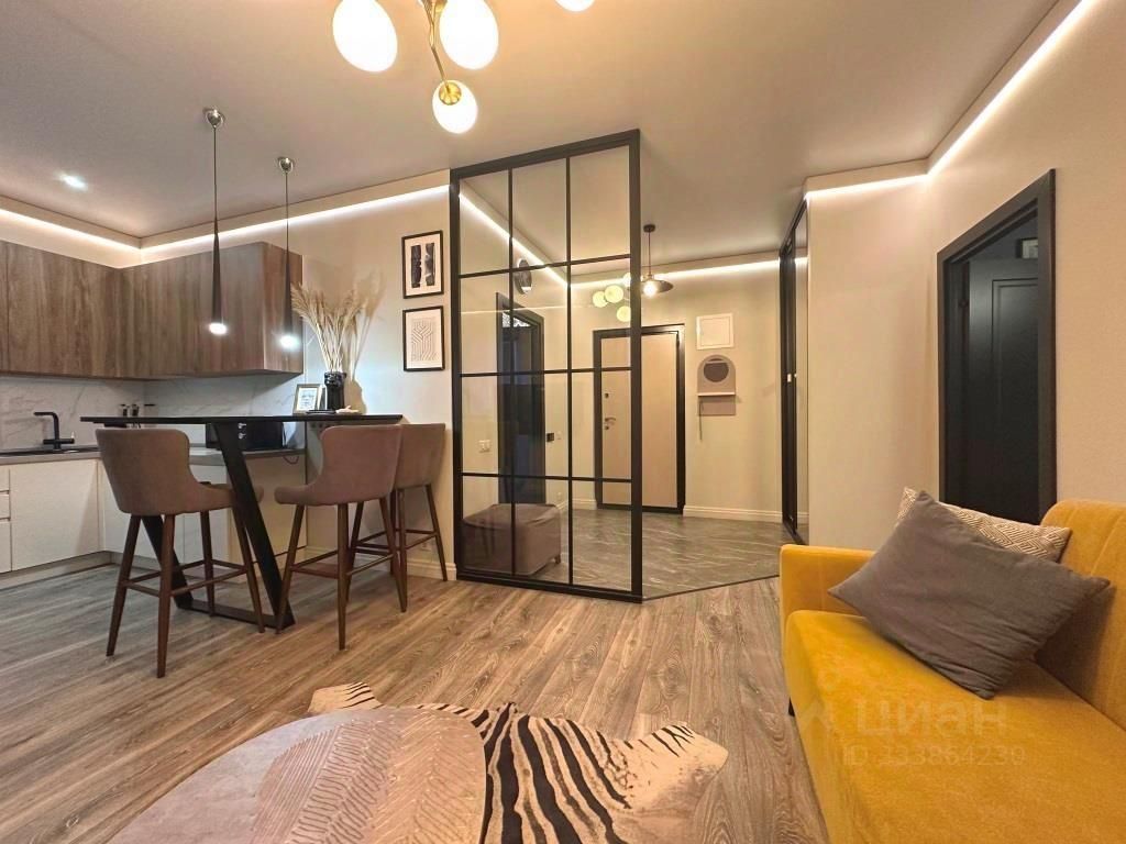 m. Universitet druzhby narodov: Apartment, 2-rooms