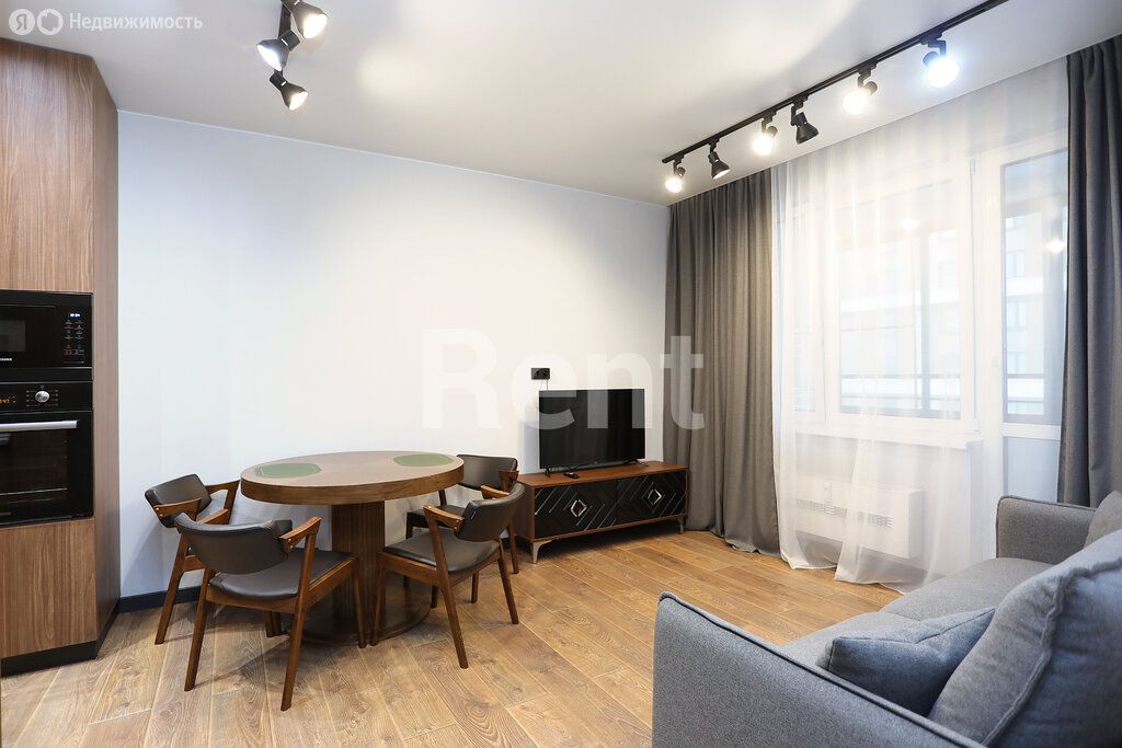 m. ZIL: Apartment, 1-rooms