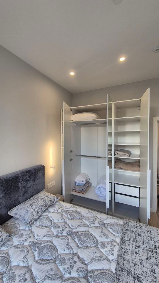 m. Shelepikha: Apartment, 2-rooms