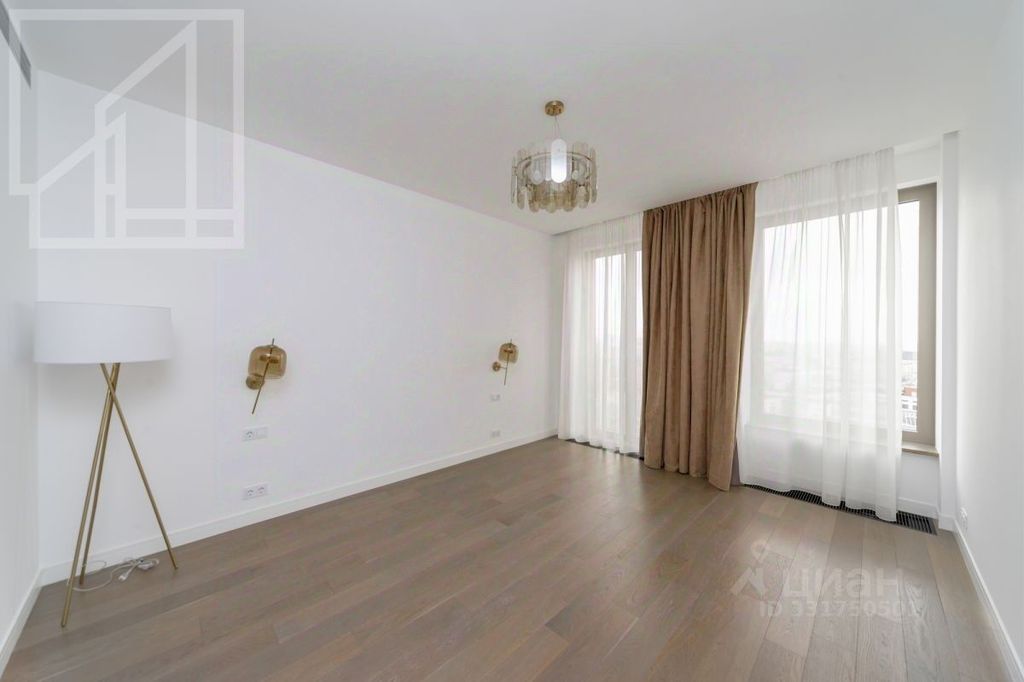 m. Ulitsa 1905 goda: Apartment, 4-rooms