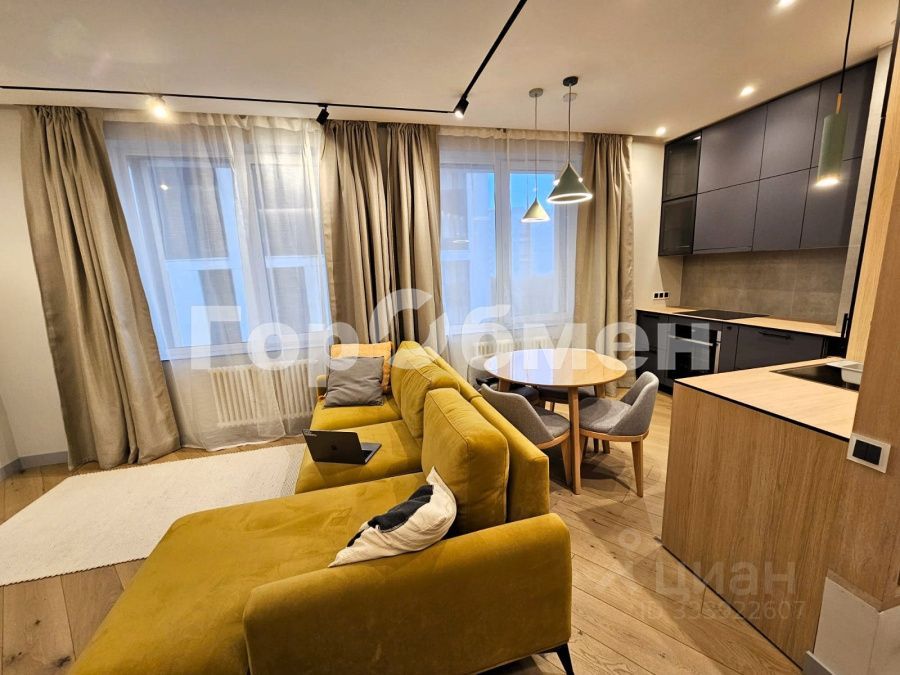 m. Oktyabrskoe pole: Apartment, 2-rooms