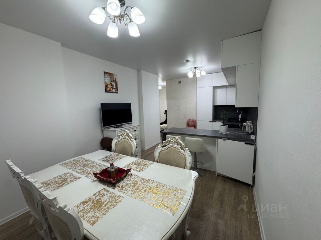 m. Nekrasovka: Apartment, 3-rooms