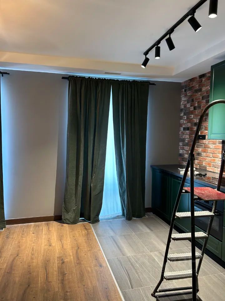 m. Dmitrovskaya: Apartment, studio