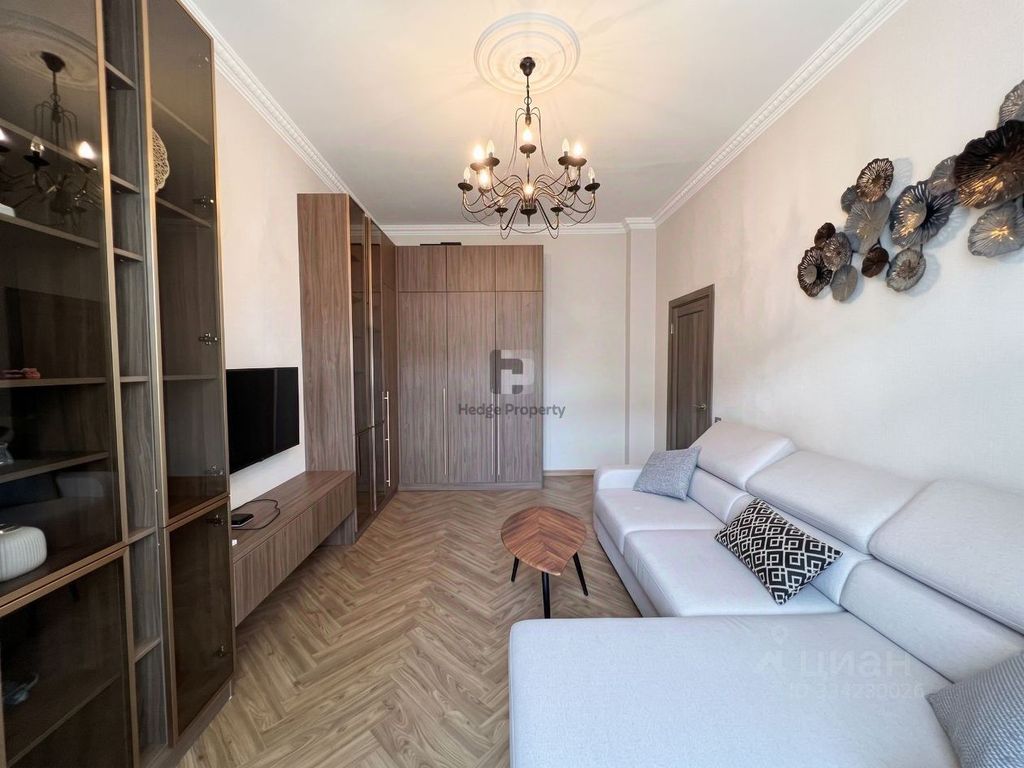 m. Mayakovskaya: Apartment, 2-rooms
