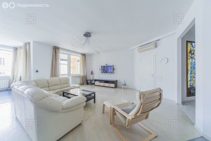 m. Arbatskaya: Apartment, 4-rooms