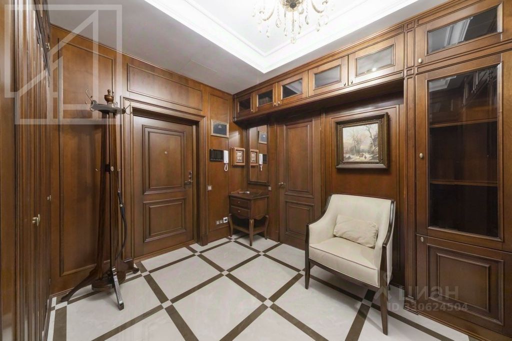 m. Smolenskaya: Apartment, 4-rooms