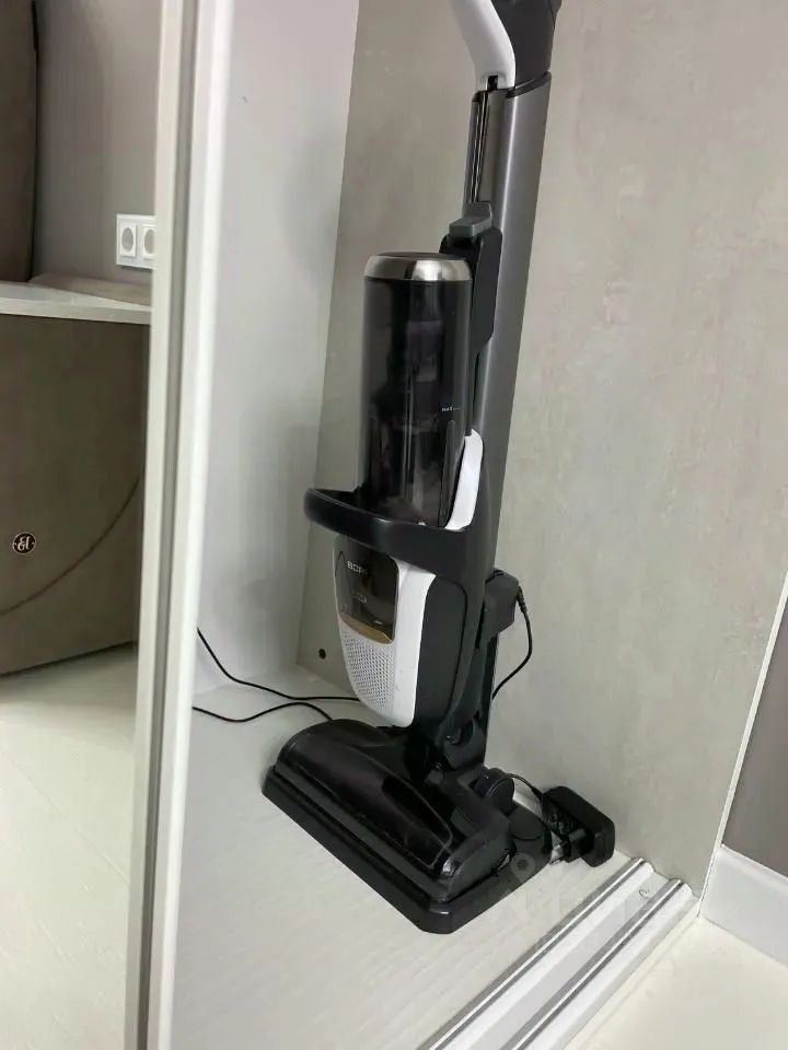 m. ZIL: Apartment, 2-rooms