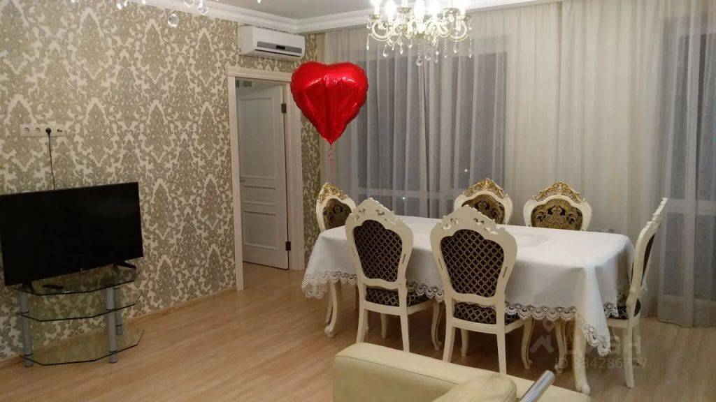 m. Saltykovskaya: Apartment, 3-rooms