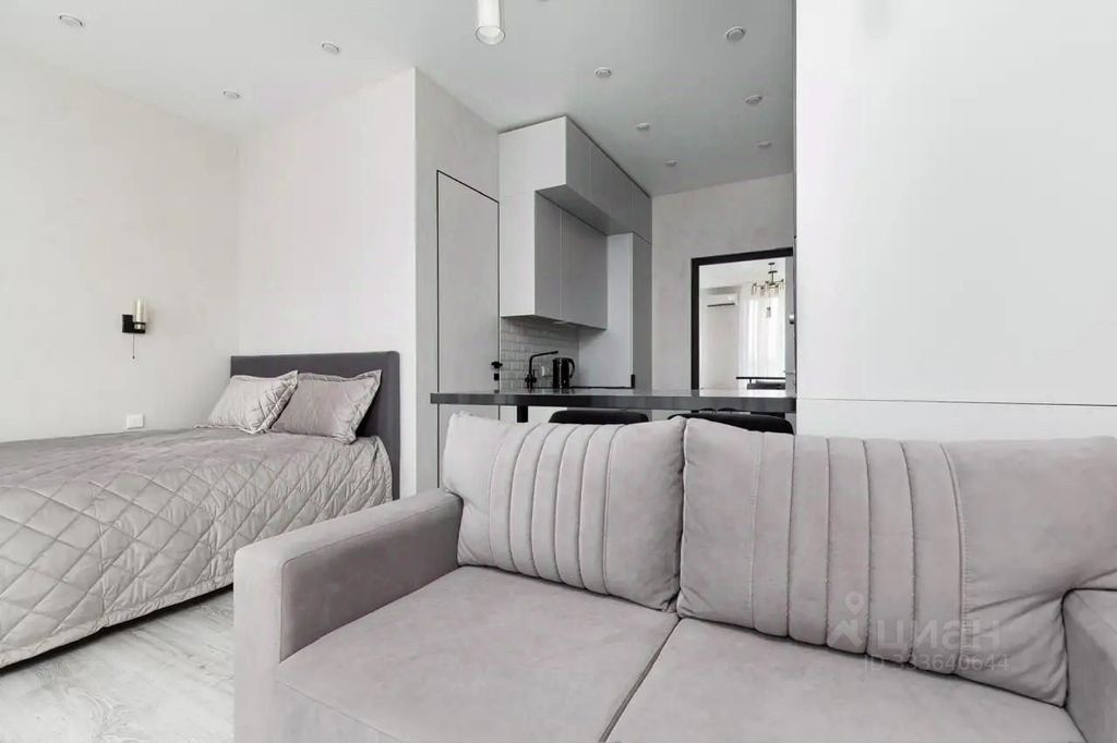 m. Aminyevskaya: Apartment, studio