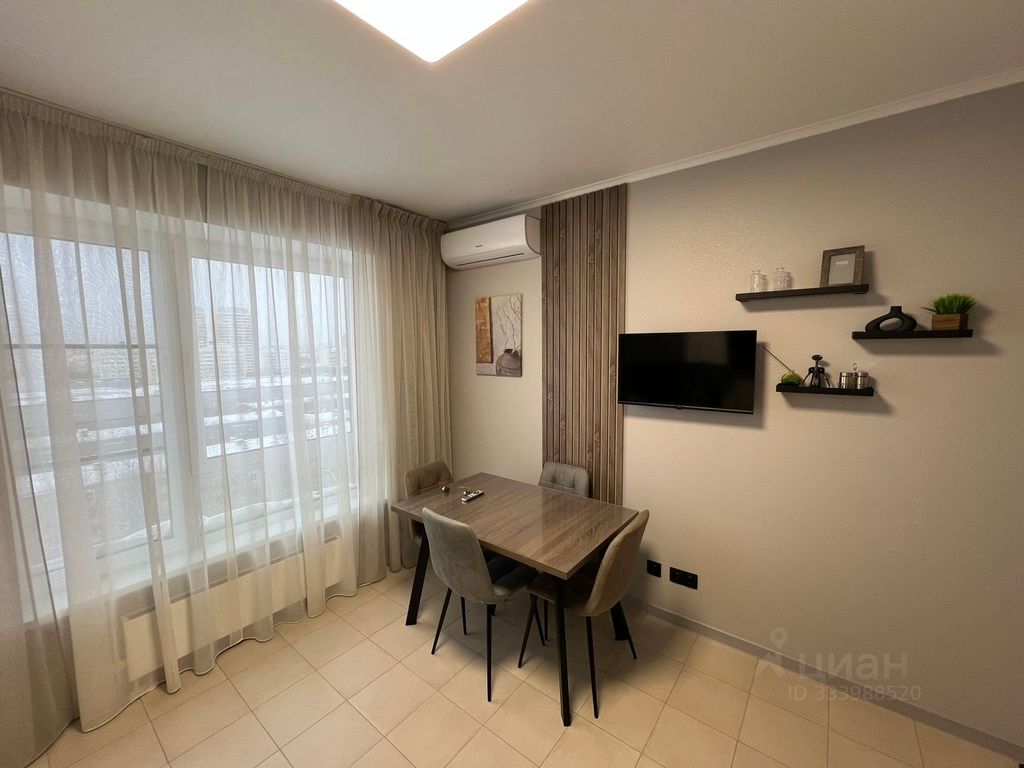 m. Kuzminki: Apartment, 2-rooms