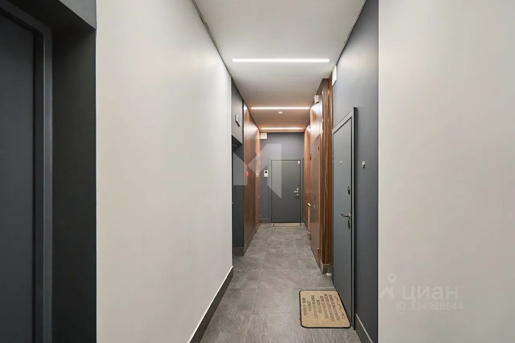 m. ZIL: Apartment, 2-rooms