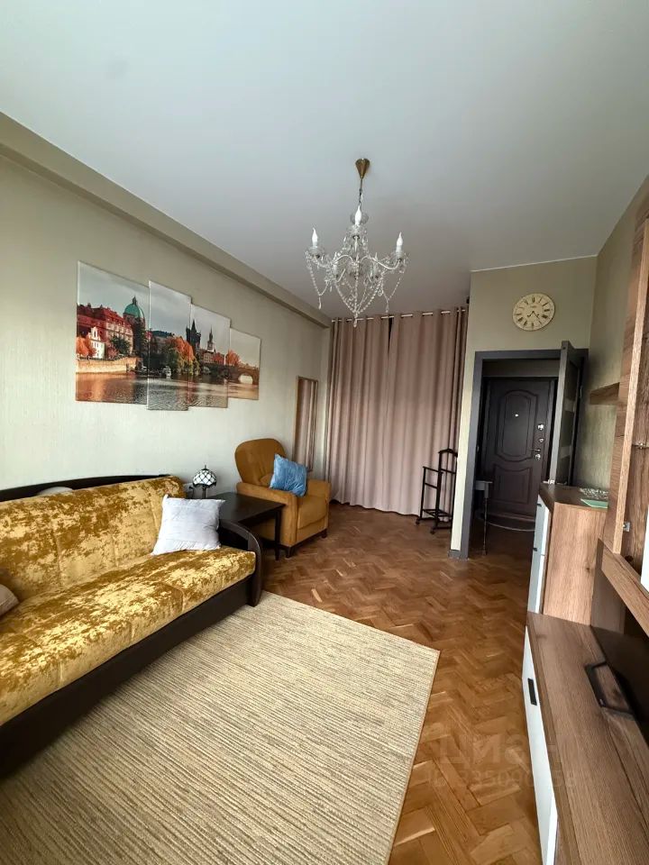 m. Kropotkinskaya: Apartment, 1-rooms
