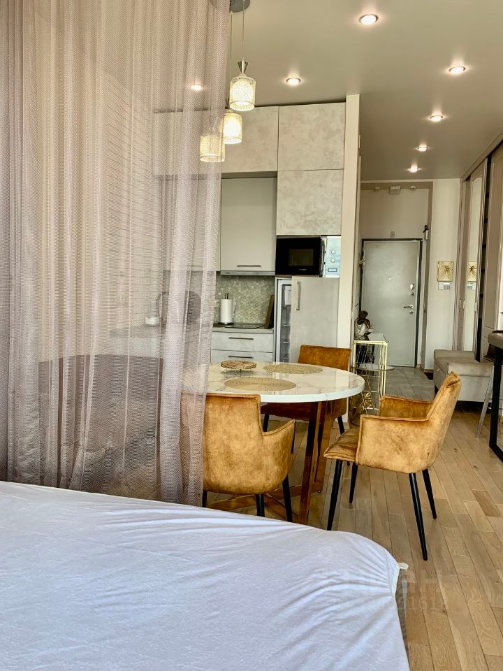 m. Shelepikha: Apartment, studio
